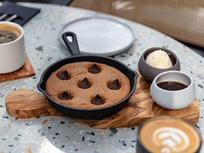 Hershey’s Chocolate Kisses Skillet Cookie